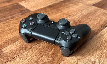 Sony PS 4 pro 1 TB aj s hrami TOP STAV - 2