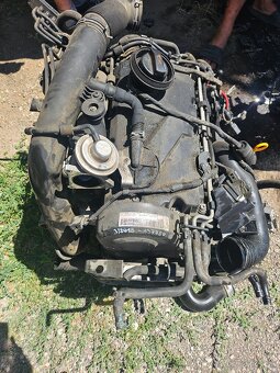 MOTOR 1.9TDI 77KW BXE KOD 21800KM NOVE ROZVODY - 2