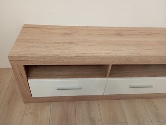 TV stolík - 2