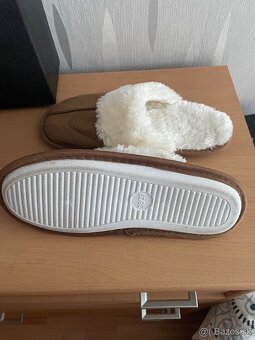 Dámske papuče - veľ. 38/39 - 2