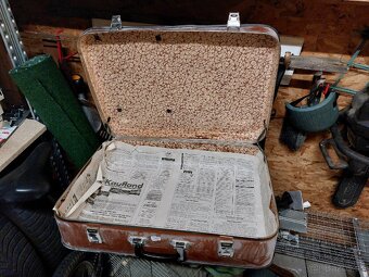 Stary retro kufor - 2