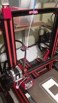 Predám 3D tlačiareň Ender 3V2 - 2