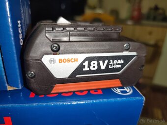 Set Bosch akú 3ah 2ah+nabíjačka - 2
