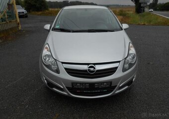 Opel Corsa 1,4 64 kW KLIMA Serviska benzín - 2