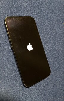 Zablokovaný iPhone 16 128gb - 2