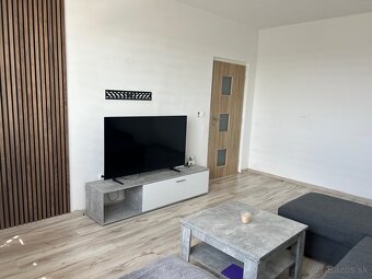 ELADÓ - 3 szobás lakás - 2