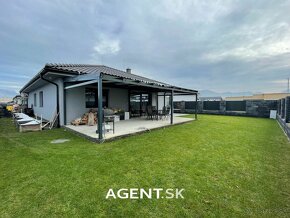 AGENT.SK | Predaj 5-izbového bungalovu s garážou v obci Mojš - 2