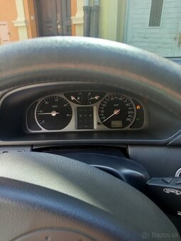 Renault Laguna 2 - 2
