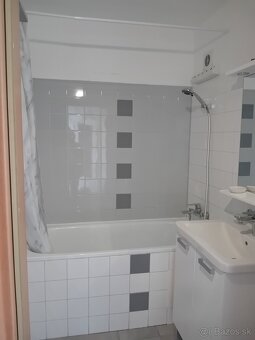 Prenájom - 1,5 izbový byt - 2