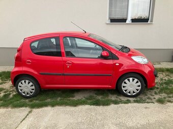 Peugeot 107 1.0i - 2