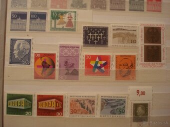 Album A4 + 370 mint znám. NSR - 2