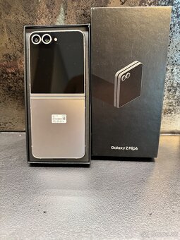 Samsung Galaxy Flip 6 256 Gb - 2