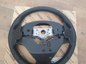 Predam Toyota Rav4 novy kozeny volant - 2