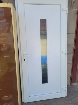 Vchodové plastové dvere - 2