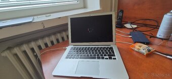 MacBook Air 13" Silver (2017) na náhradné diely - 2