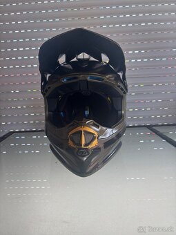 Predám prilbu TLD - 2