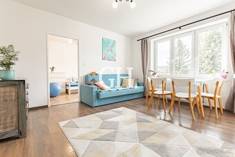 17.Novembra-svetlý 4-izbový byt po kompletnej rekonštrukcii - 2