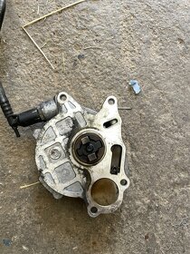 Podtlakové čerpadlo 2.0TDI ceg cbb cab .. - 2
