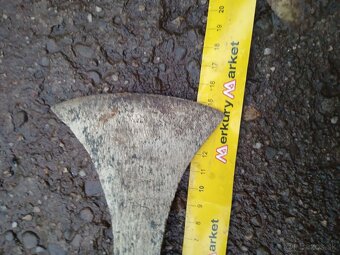 Mosadzná valaška sekerka - 2