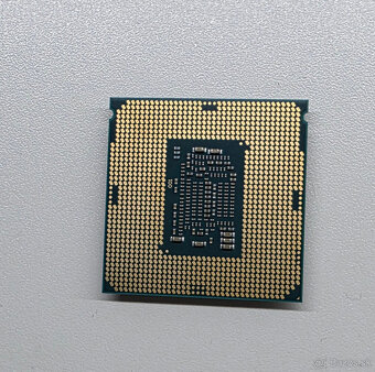 Predam procesor Intel I5 7500 - 2