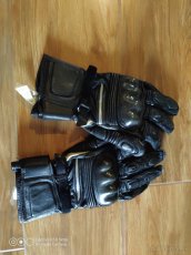 Kožené rukavice - 2