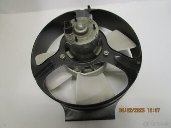 PREDAM AUTOVENTILATOR NA CHLADIC (asi škoda)za 15€ - 2