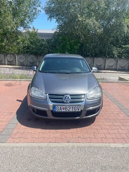 Volkswagen Jetta 1.9 BXE - 2