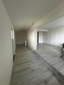 Predajný stánok na Bezručovej ulici v Bardejove - 2