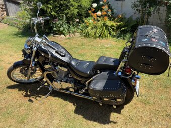 Suzuki Intruder VS800 - 2