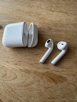 Airpods 1 - 2