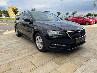 Škoda Superb Combi 2022 2.0 TDI SCR DSG7 Ambition Cockpit - 2