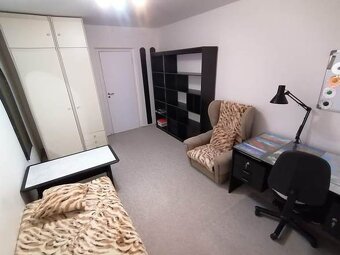 Voľná izba pre jednu osobu (spolu v 4-izb. byte len 2 osoby - 2