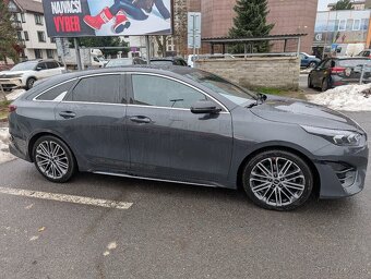 Kia Proceed GT-Line 2023, 1,5 T-GDI 118 kw 7AT - 2