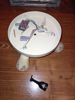 Darujem za ananás 🍍 svietidlo GU10 - 2