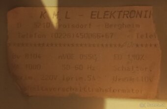 Menič napätia 220V/110V 1000W - 2