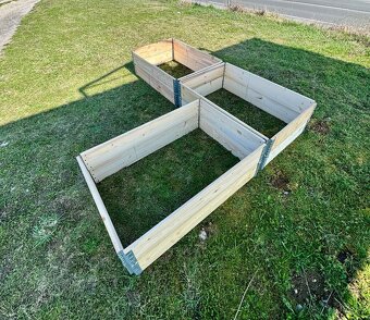 Vyvýšené záhradné zahony - 2