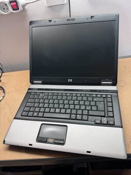 Predám použitý notebook HP 6730b. Core2Duo 2x2,40GHz. 4gbram - 2