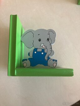 Podpera na knihy - 2