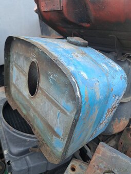 PREDAM PREVODOVKU+DIFERAK TRAKTOR ZETOR 3011 - 2