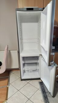 Predám chladničku s mrazničkou - 2