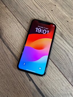 iPhone 11 pro 64GB - 2