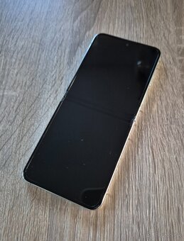 Predám Samsung Z flip 5, 8gb/512gb, zelený - 2