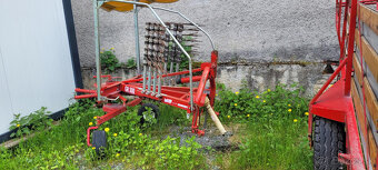 Predám zhrnovač, riadkovač, pasovac na seno 3 m Záber - 2