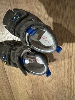 Sandalky superfit sive v.19 - 2