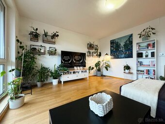 Drotárska cesta_4 izb. byt /122m2/ s garážovým státim, šatní - 2