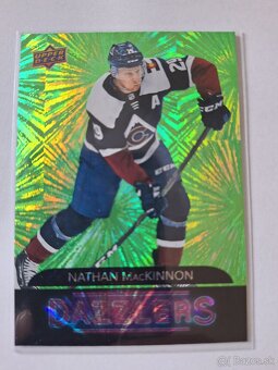 Hokejove kartixčky karty Nathan MacKinnon dazzlers - 2