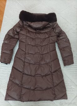 Dlhá prešívaná bunda s kapucnou - 2