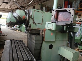 Konzolová frézka TOS FGS 32/40 - 2