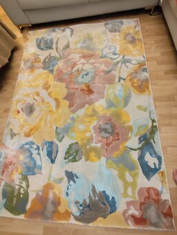 Predám pekný koberec - 2