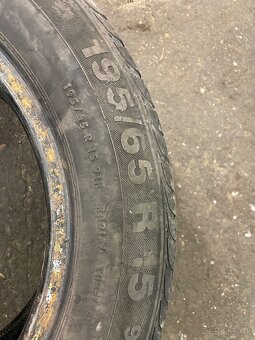 Predám letné gumy 195/65r15 - 2